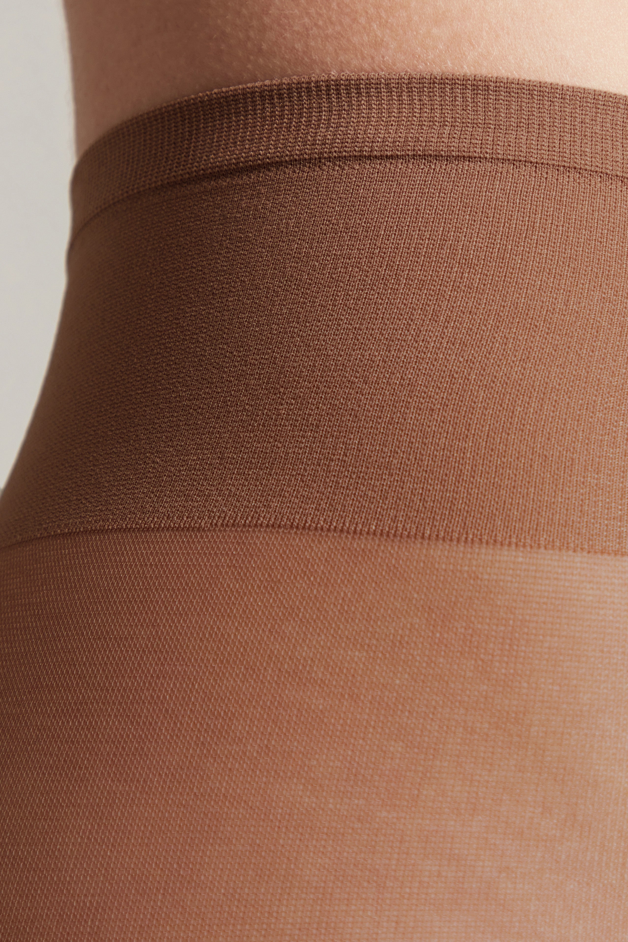 TheRanok.com Tights Conte Top 40 Den - Low Waist Adjustable Belt — packaging