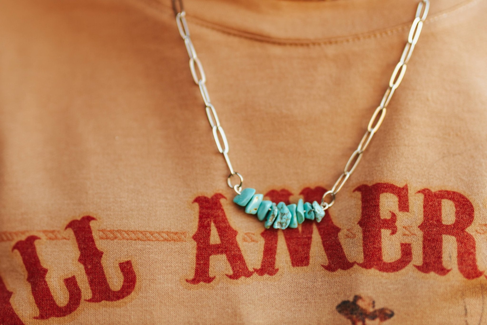 Wild Junkie Turquoise Chips Paperclip Chain Necklace — detail close-up