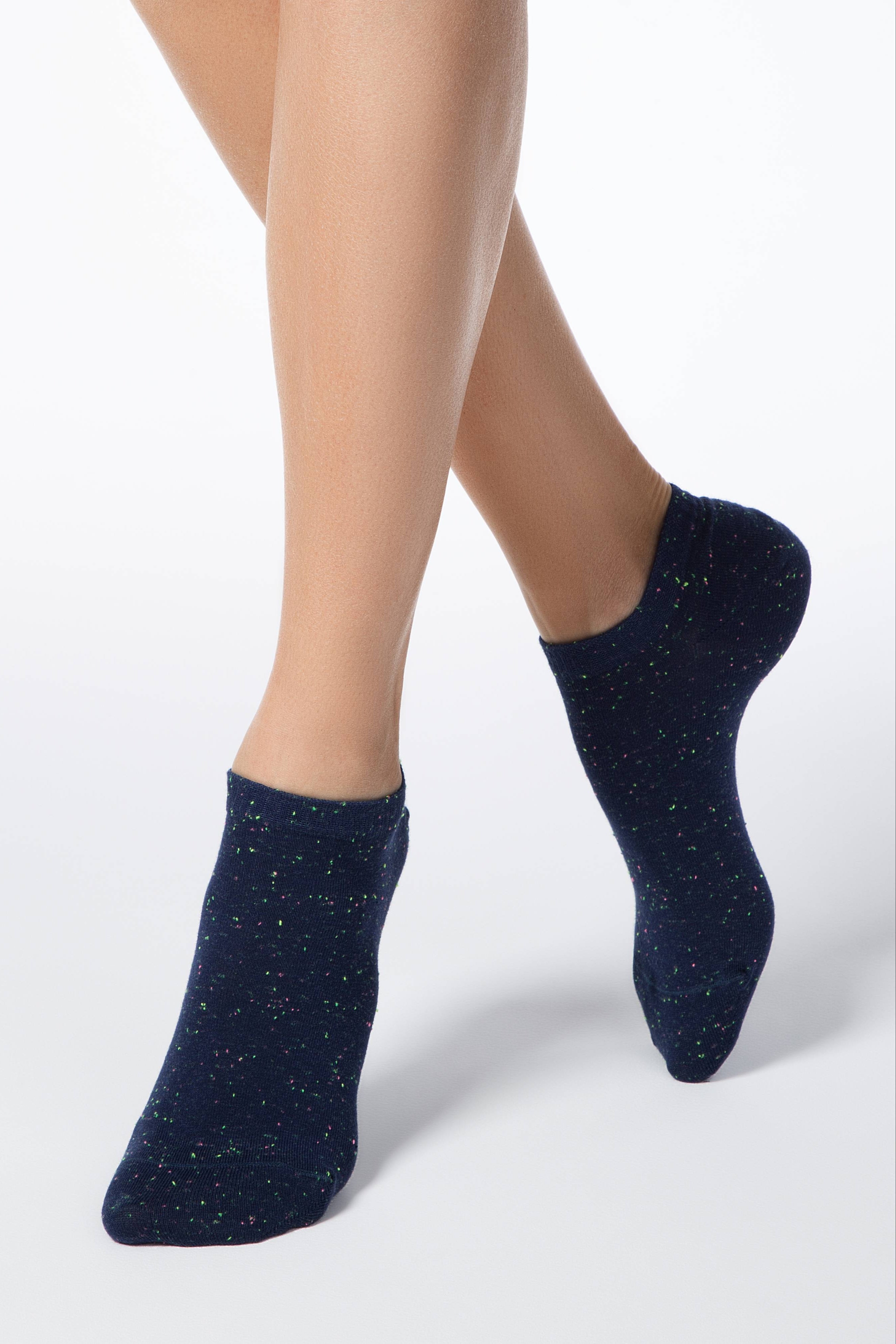 TheRanok.com Cotton Ankle Socks Conte Active - 085 Knitted Colorful Pixels — side view