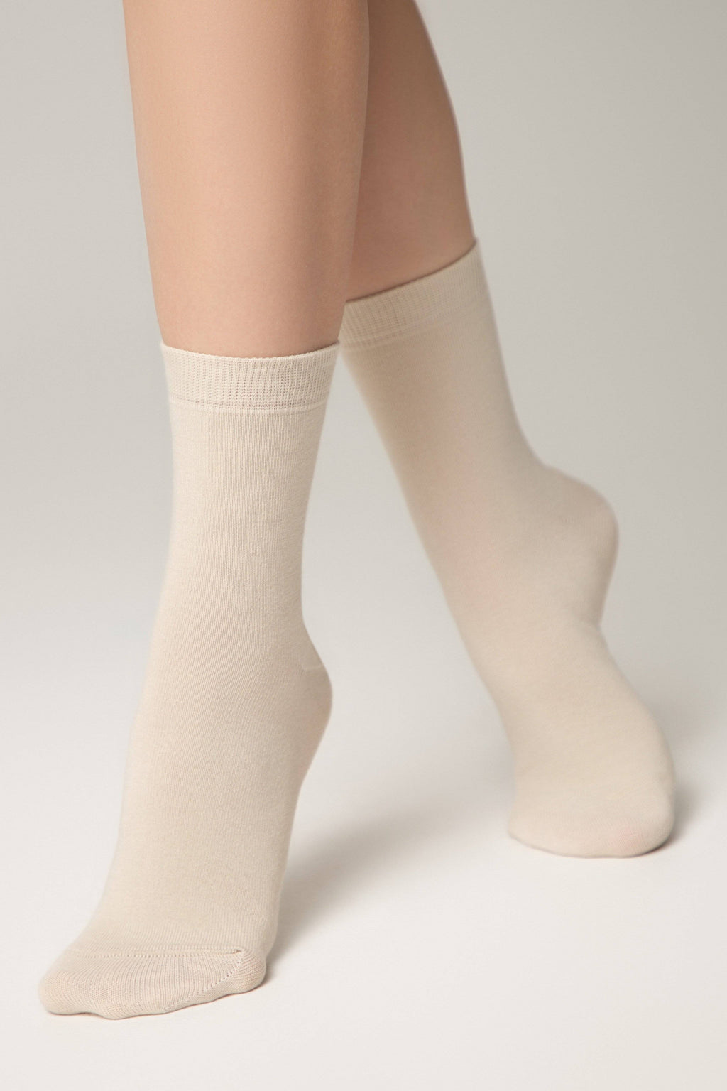 TheRanok.com Conte Cotton Women's Classic 3Dsocks — back view