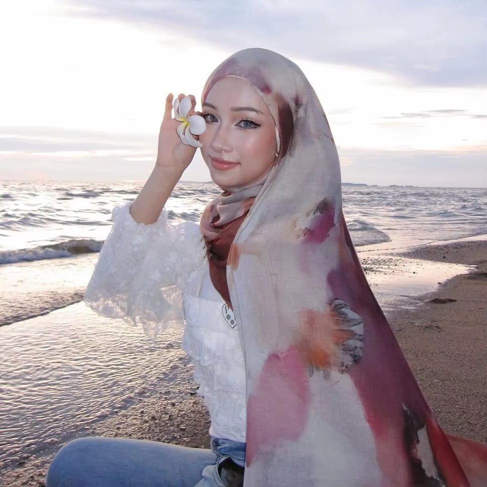 Mariam's Collection Versatile Watercolor Print Headscarf Hijab Collection (MH166) — construction detail