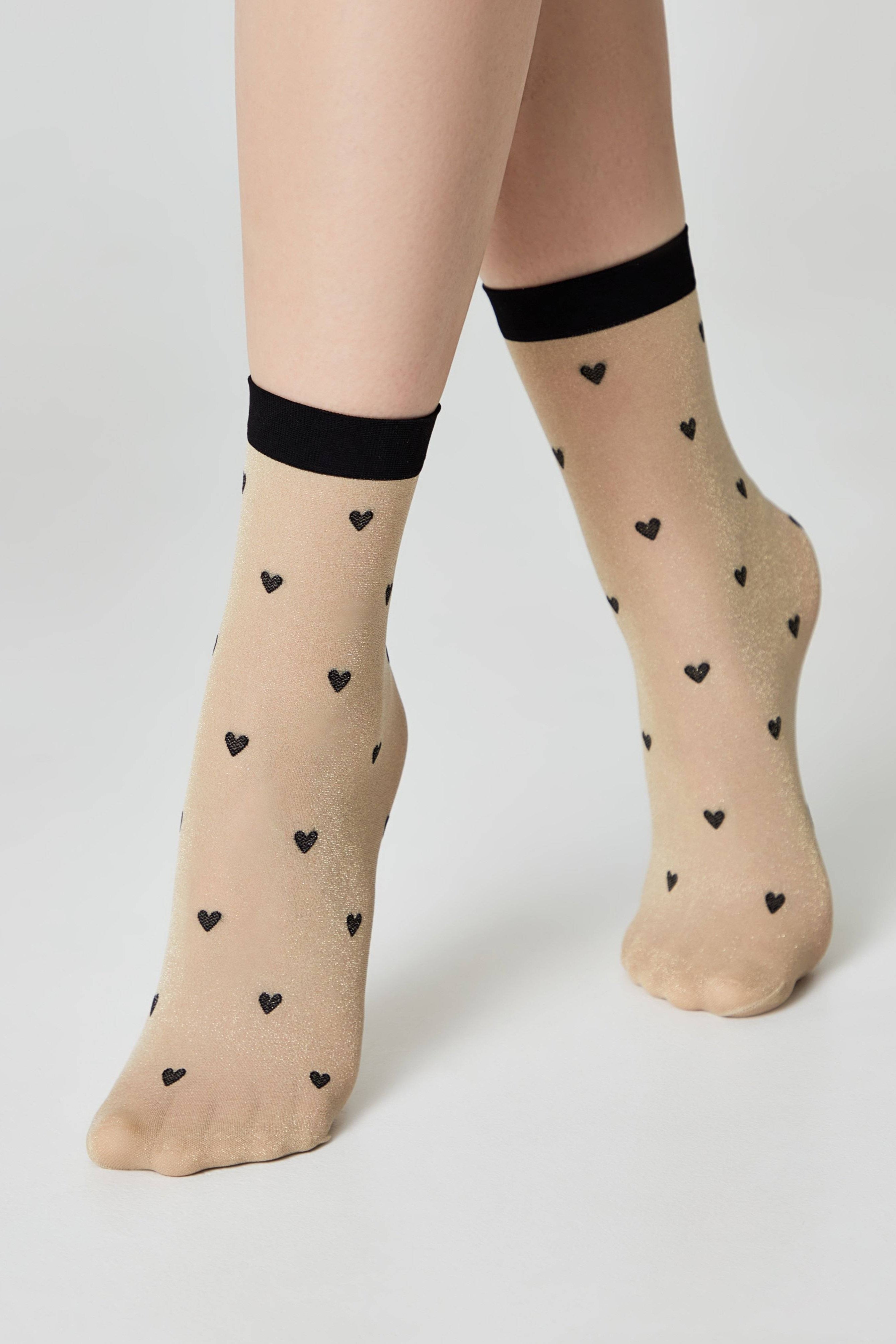 TheRanok.com Shimmering Socks Conte Fantasy - "Hearts" Designs — detail close-up