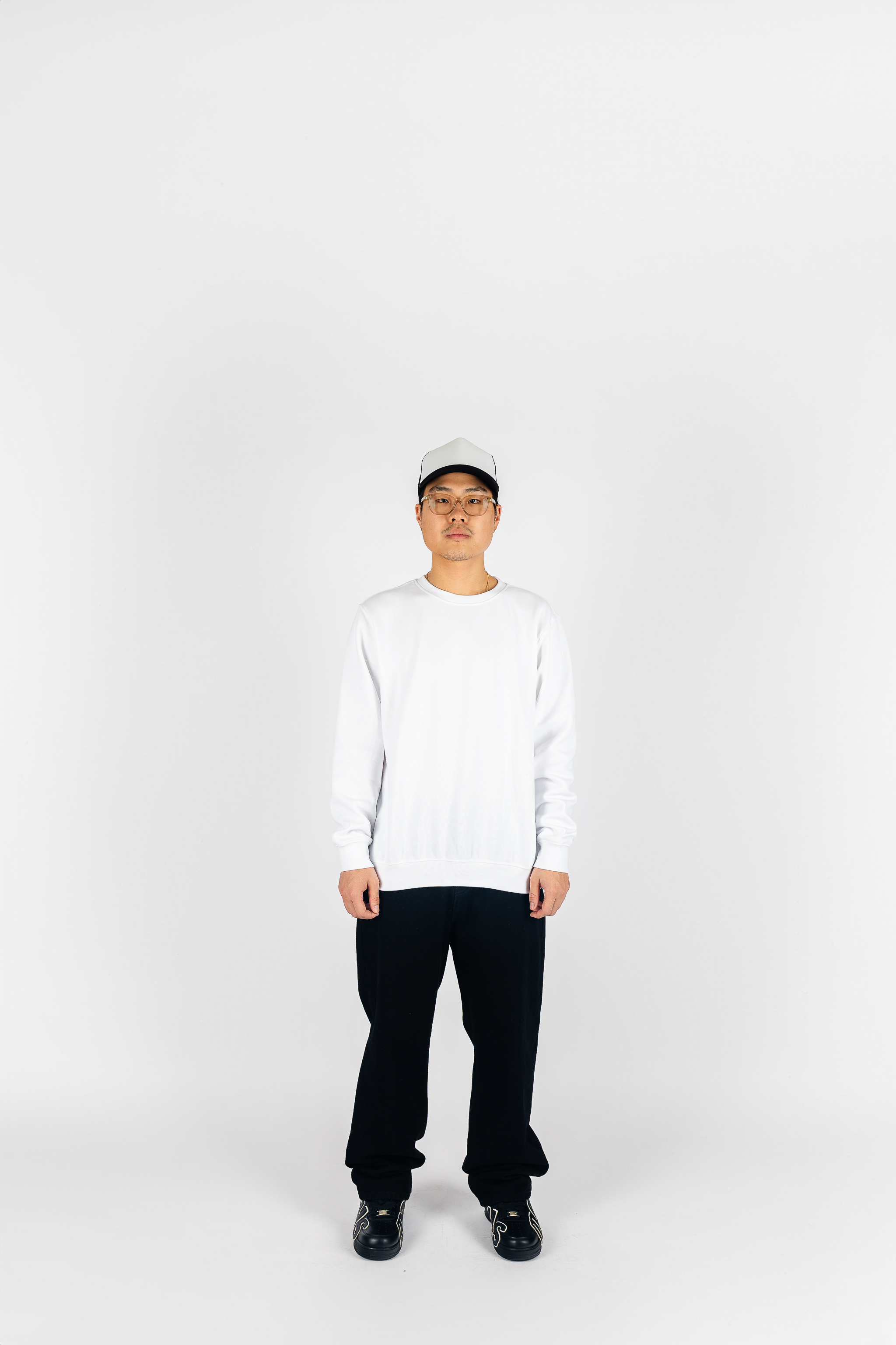 Superline Fleece Crewneck — detail shot 9