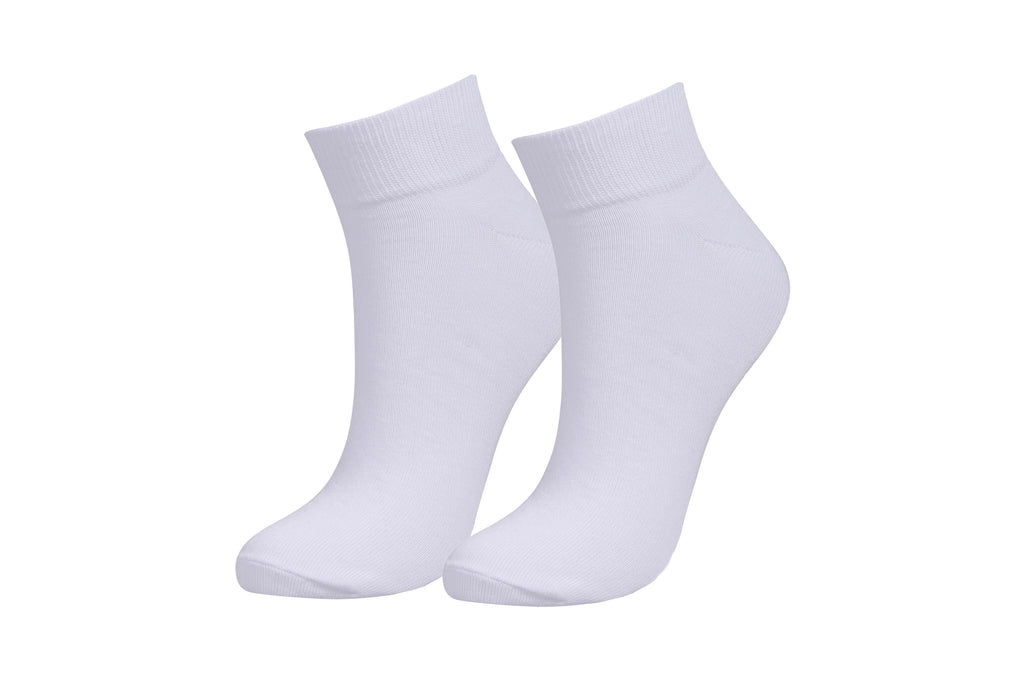 tittimitti tittimitti Men’s Organic Cotton Ankle Socks 3-Pack – Breathable Everyday Ankle Socks — lifestyle context