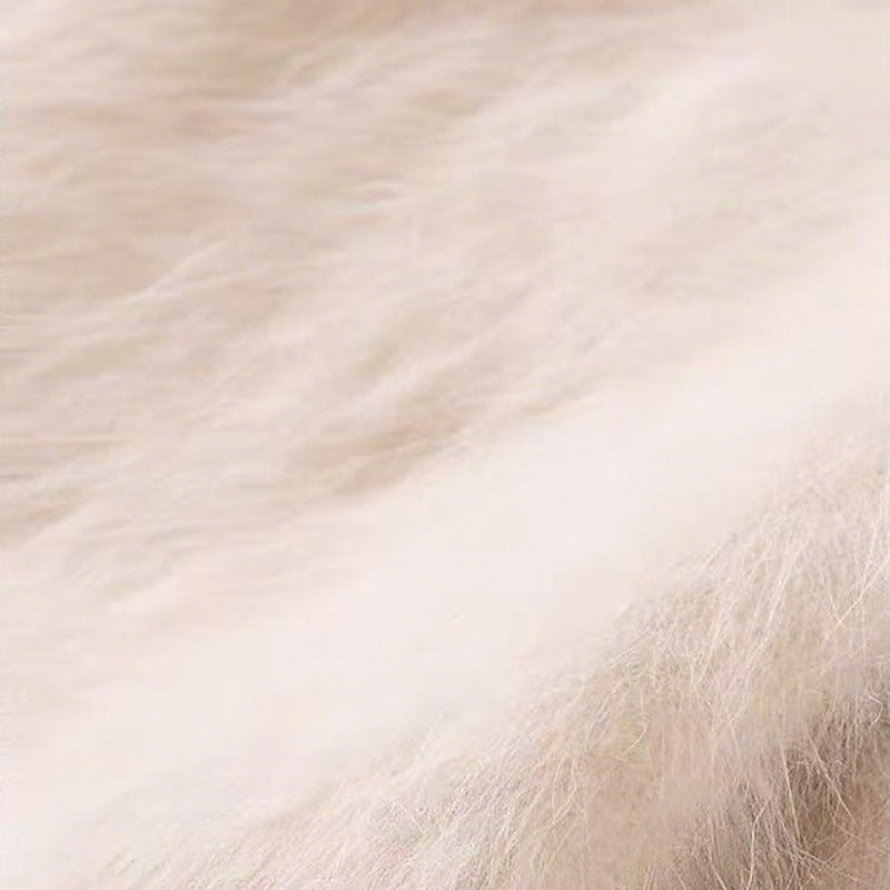 Mariam's Collection Winter Everyday Versatile Plush Warm Gloves (MAC309) — Mariam's Collection branding close-up