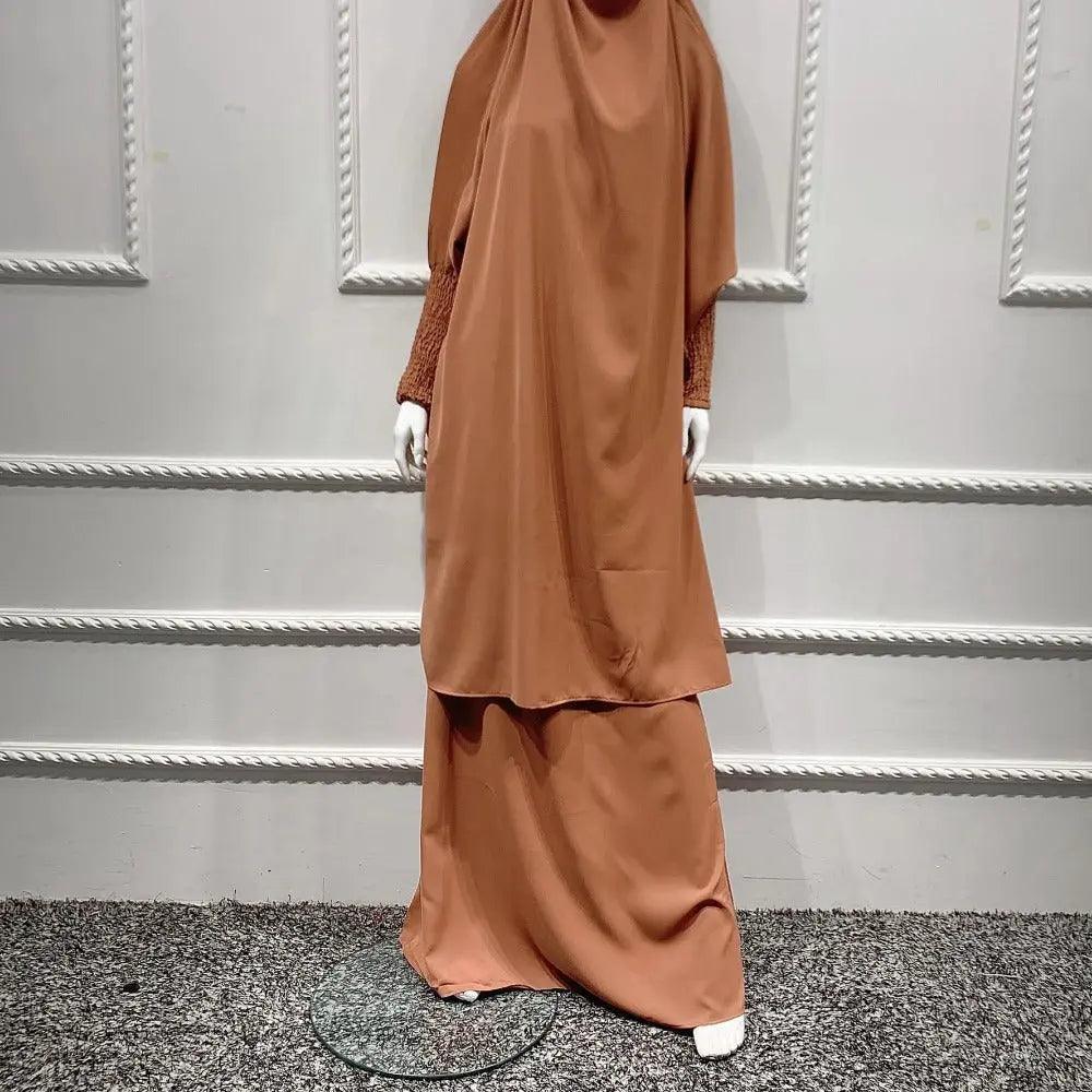 Mariam's Collection Mariam's Collection MJ004 Women's Nida Scrunchie Cuffs 2-Piece Jilbab — fabric or material detail