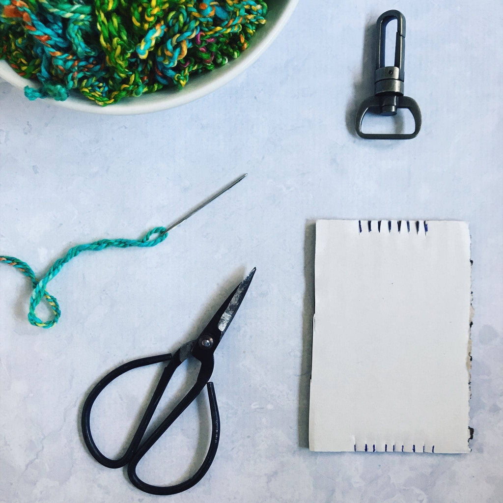 Darn Good Yarn Woven Tassel Lanyard Kit — construction detail
