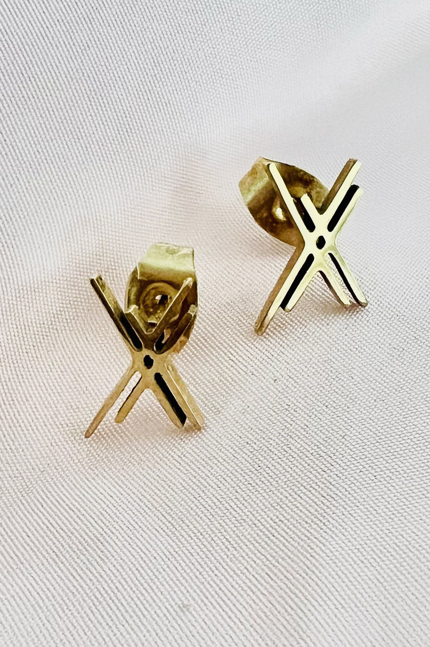 Pretty Little Patriot Pretty Little Patriot XX 18k gold Earrings — gold detail