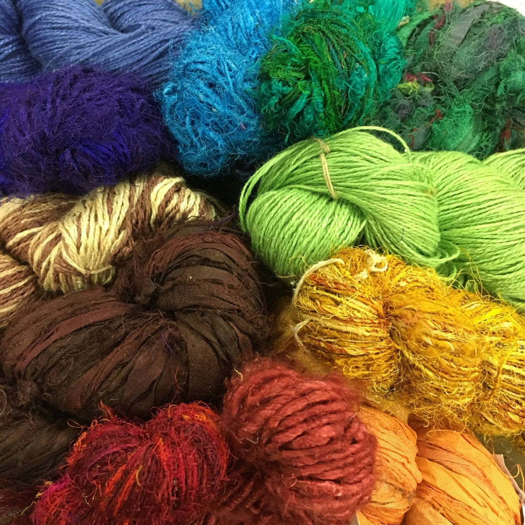 Darn Good Yarn Yarn Lovers 10 Pack Bulk Yarn Bundle — Darn Good Yarn branding close-up