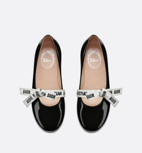Ballerina Flat • Black Patent Calfskin