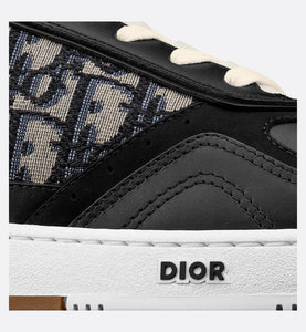 B27 Low-Top Sneaker • Black Smooth Calfskin with Beige and Black Dior Oblique Jacquard
