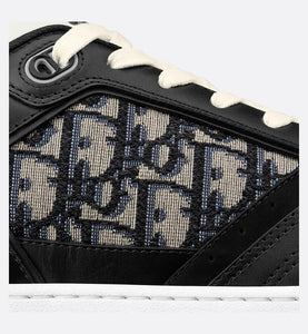 B27 Low-Top Sneaker • Black Smooth Calfskin with Beige and Black Dior Oblique Jacquard