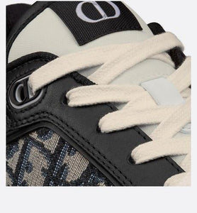 B27 Low-Top Sneaker • Black Smooth Calfskin with Beige and Black Dior Oblique Jacquard