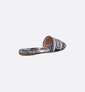 Dway Slide • Deep Blue Toile de Jouy Embroidered Cotton