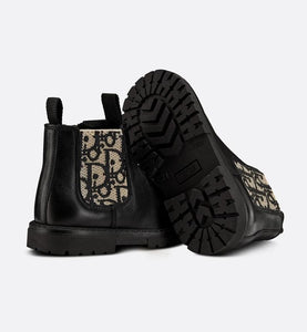Baby Chelsea Boot • Black Polished Calfskin