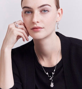 Medium Rose Dior Bagatelle Necklace • 18K White Gold and Diamonds
