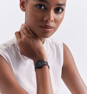 La D de Dior Black Ultramatte • Ø 34 mm, Black Ultramatte Steel and Black Diamonds