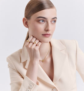 Rose Des Vents Ring • Yellow Gold, Diamond and Mother-of-Pearl