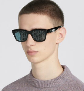 DiorB23 S1I • Black Rectangular Sunglasses with Dior Oblique Motif