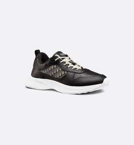 B25 Runner Sneaker • Black Smooth Calfskin and Beige and Black Dior Oblique Jacquard