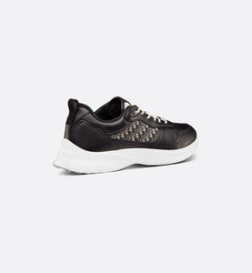 B25 Runner Sneaker • Black Smooth Calfskin and Beige and Black Dior Oblique Jacquard