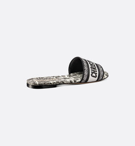 Dway Slide • White and Black Embroidered Cotton with Plan de Paris Motif