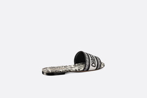 Dway Slide • White and Black Embroidered Cotton with Plan de Paris Motif
