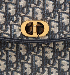 30 Montaigne Avenue Pouch with Flap • Blue Dior Oblique Jacquard