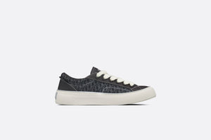 B33 Sneaker • Black Smooth Calfskin and Dior Oblique Jacquard