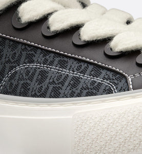 B33 Sneaker • Black Smooth Calfskin and Dior Oblique Jacquard