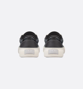 B33 Sneaker • Black Smooth Calfskin and Dior Oblique Jacquard