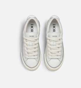 B33 Sneaker • White Smooth Calfskin and Dior Oblique Jacquard