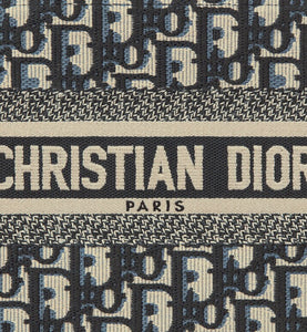 Small Dior Book Tote • Ecru and Blue Dior Oblique Embroidery (26.5 x 21 x 14 cm)
