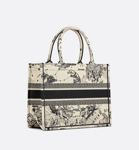 Medium Dior Book Tote • Latte and Black Dior Zodiac Embroidery (36 x 27.5 x 16.5 cm)