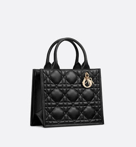 Small Dior Book Tote • Black Macrocannage Calfskin (26.5 x 21 x 14 cm)