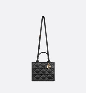 Small Dior Book Tote • Black Macrocannage Calfskin (26.5 x 21 x 14 cm)