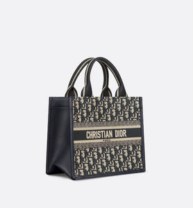 Small Dior Book Tote • Blue Dior Oblique Embroidery and Calfskin (26.5 x 21 x 14 cm)