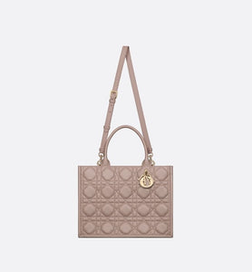 Medium Dior Book Tote • Warm Taupe Macrocannage Calfskin (36.5 x 28 x 17.5 cm)