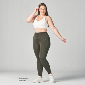 Essential Medium Impact Bra - Pearl White