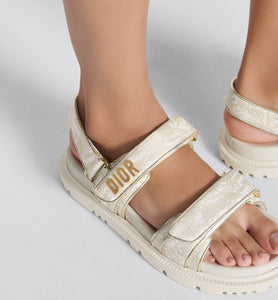 【【高級感たっぷりゴールド♡】DIOR Dioract サンダル Dioract Sandal • Technical Fabric with Gold-Tone Allover