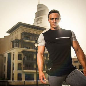 BLACK URBAN FIT TEE