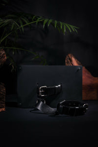 N CLUTCH (MATTE BLACK)
