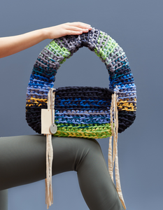 The shoulder nuance bag